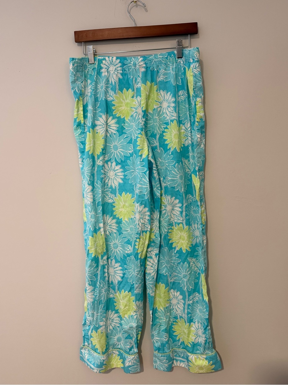 Lilly Pulitzer Pajamas Set - Picture 4 of 9